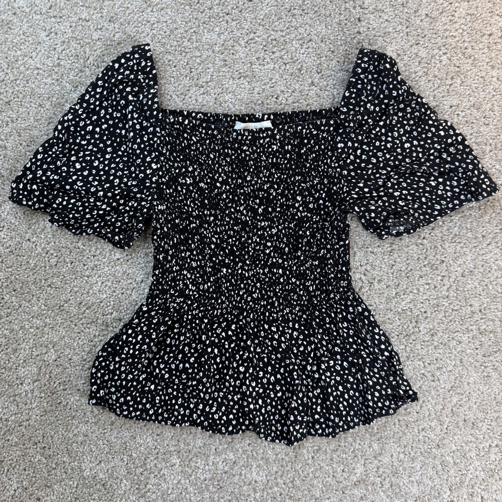 Urban Romantics Blouse Womens XS Black Animal Print Smocked Puff Sleeve Top